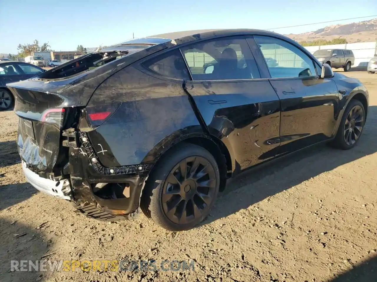 3 Photograph of a damaged car 7SAYGDEE8RF084497 TESLA MODEL Y 2024