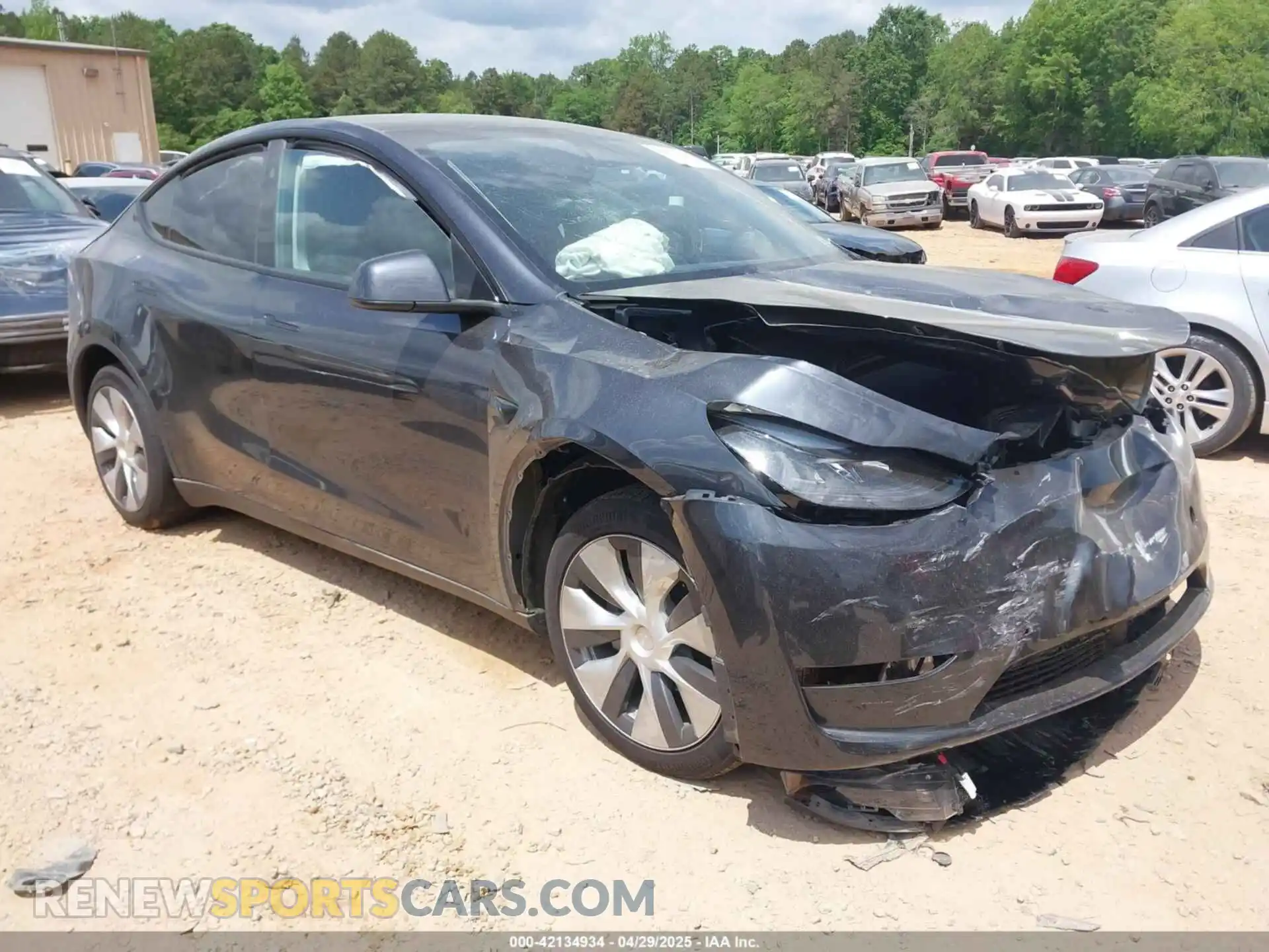 1 Photograph of a damaged car 7SAYGDEE8RF988950 TESLA MODEL Y 2024