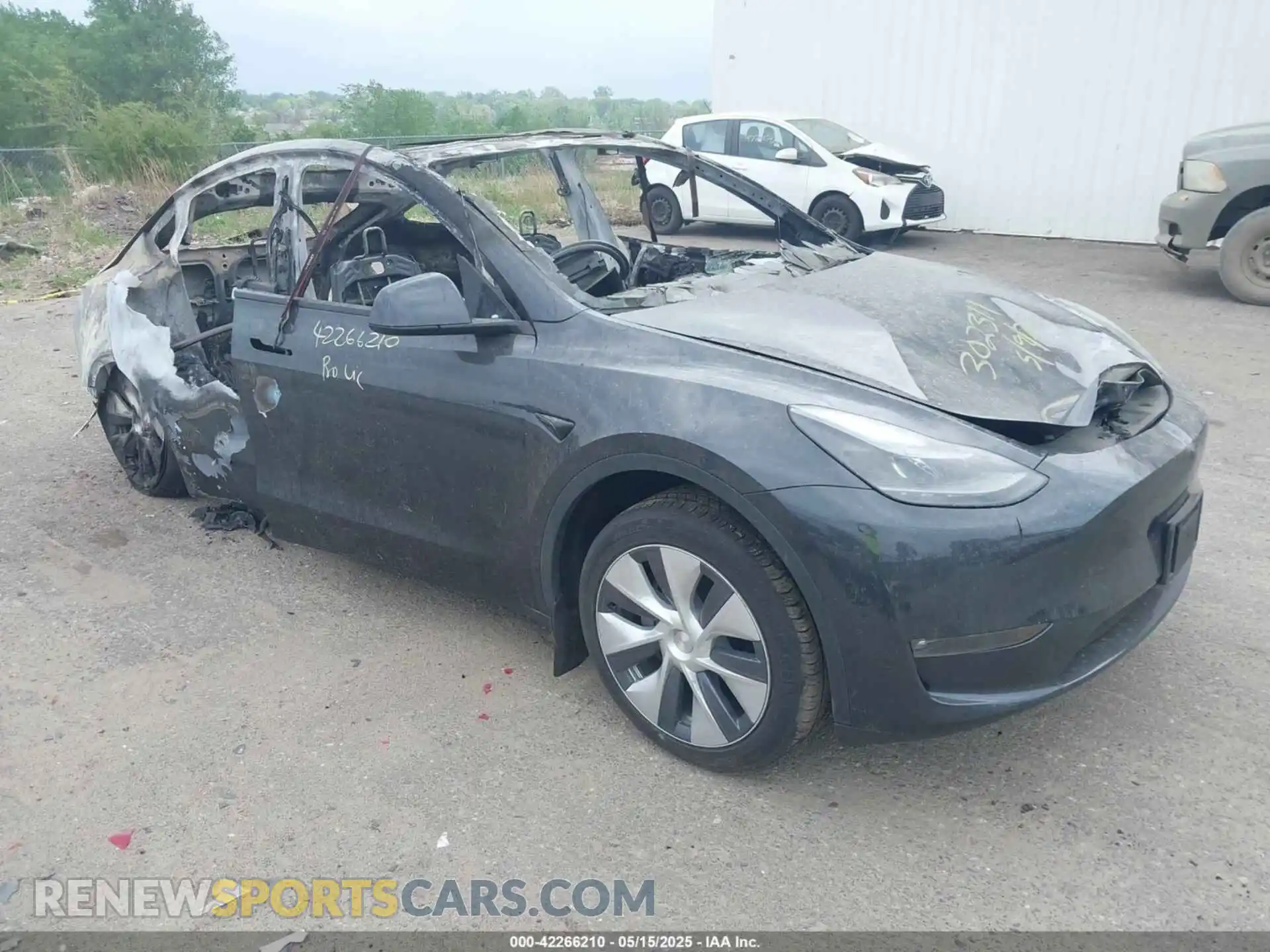 1 fotografías del automóvil dañado 7SAYGDEE8RF991377 TESLA MODEL Y 2024