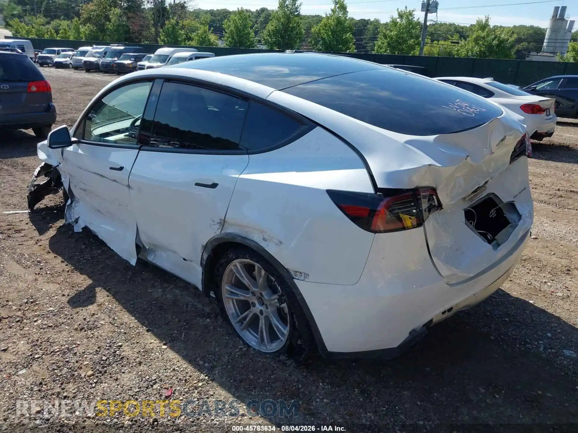 3 Photograph of a damaged car 7SAYGDEE9RA225834 TESLA MODEL Y 2024