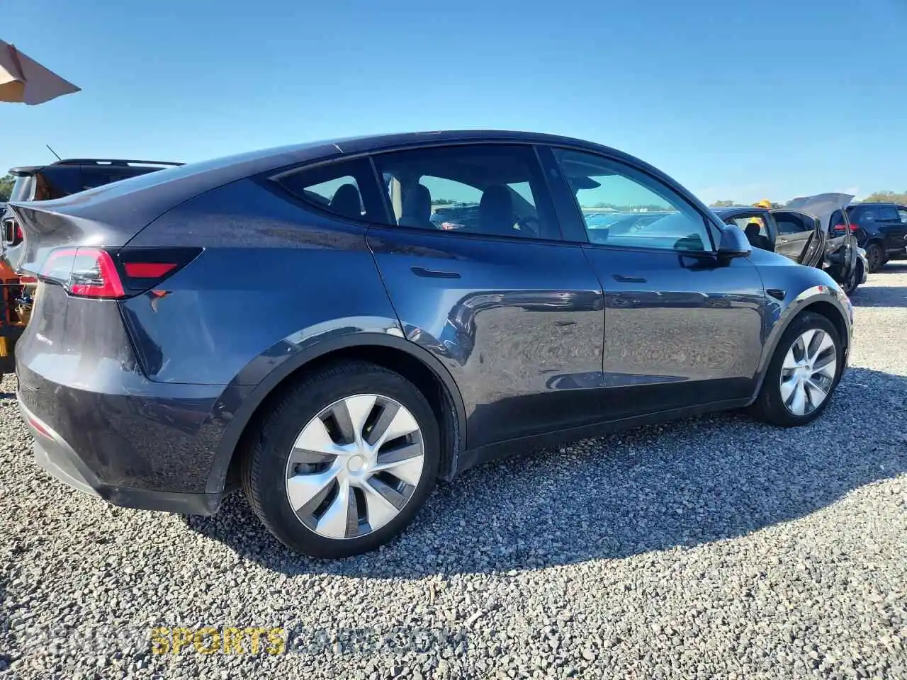 3 fotografías del automóvil dañado 7SAYGDEE9RA236560 TESLA MODEL Y 2024