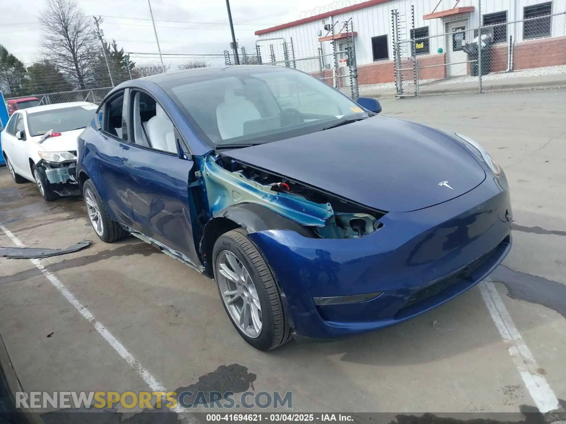 1 Photograph of a damaged car 7SAYGDEE9RA244657 TESLA MODEL Y 2024