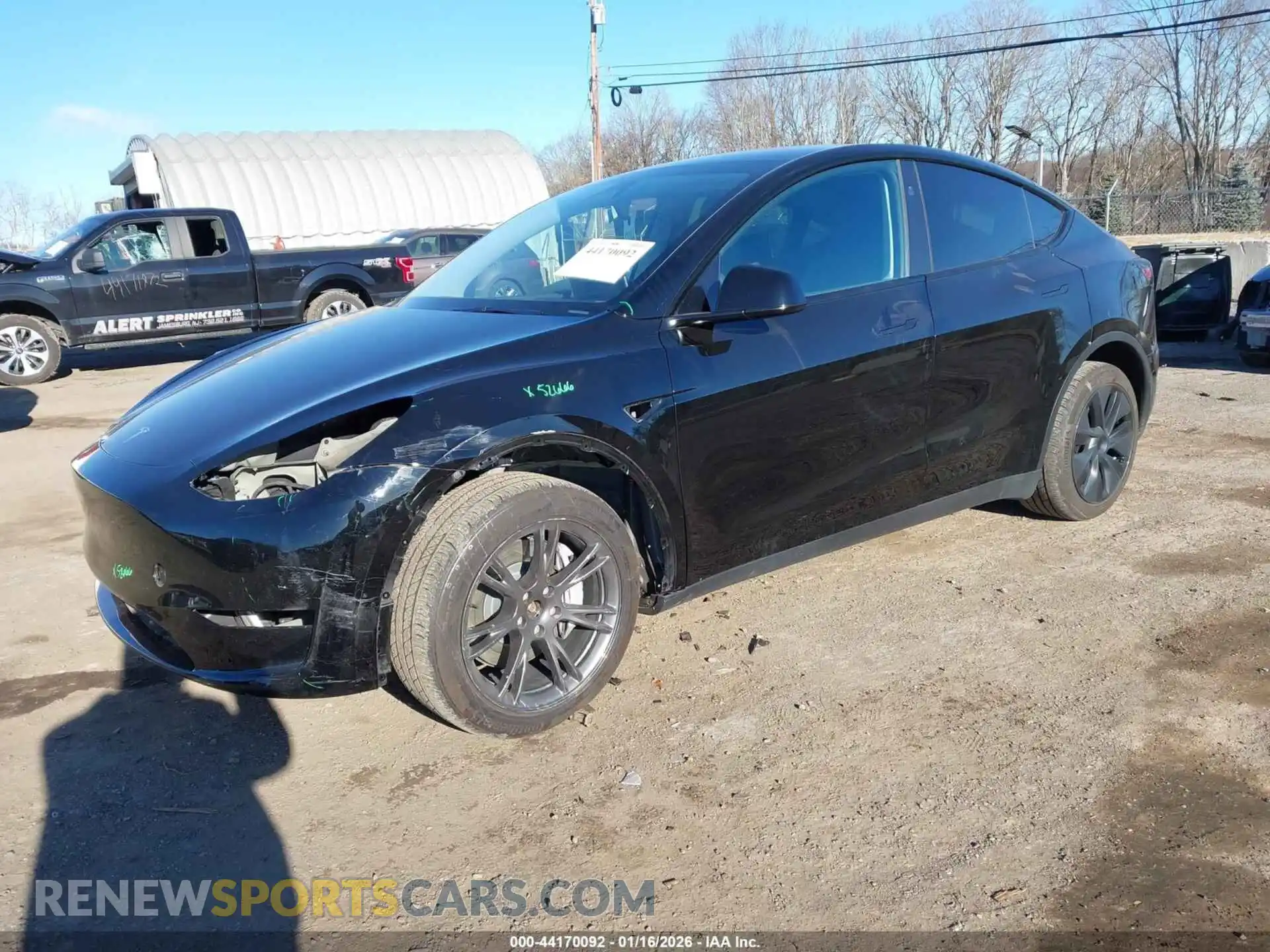 2 fotografías del automóvil dañado 7SAYGDEE9RA329532 TESLA MODEL Y 2024
