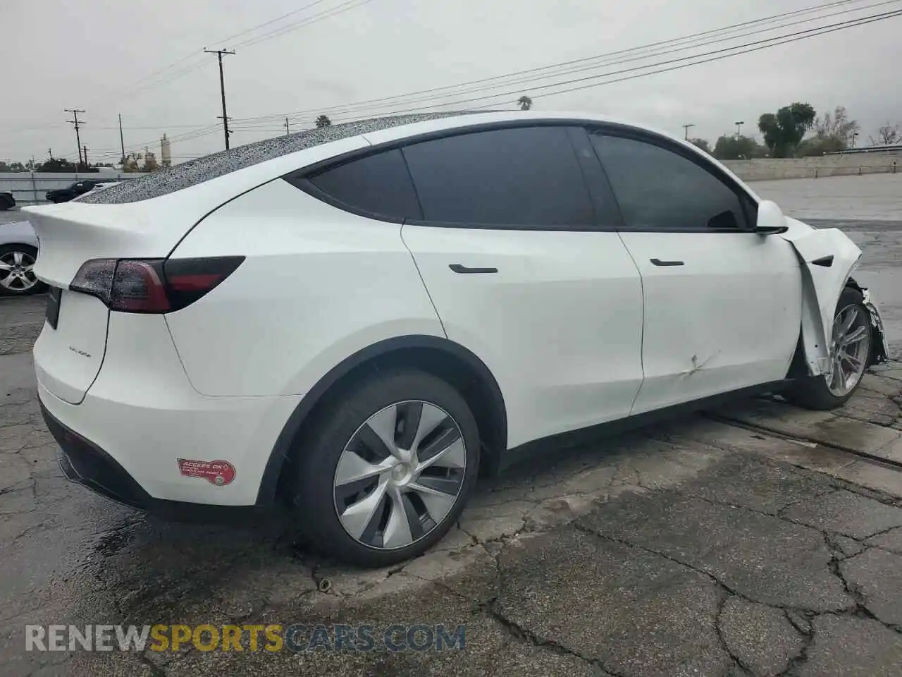 3 Photograph of a damaged car 7SAYGDEE9RF002292 TESLA MODEL Y 2024