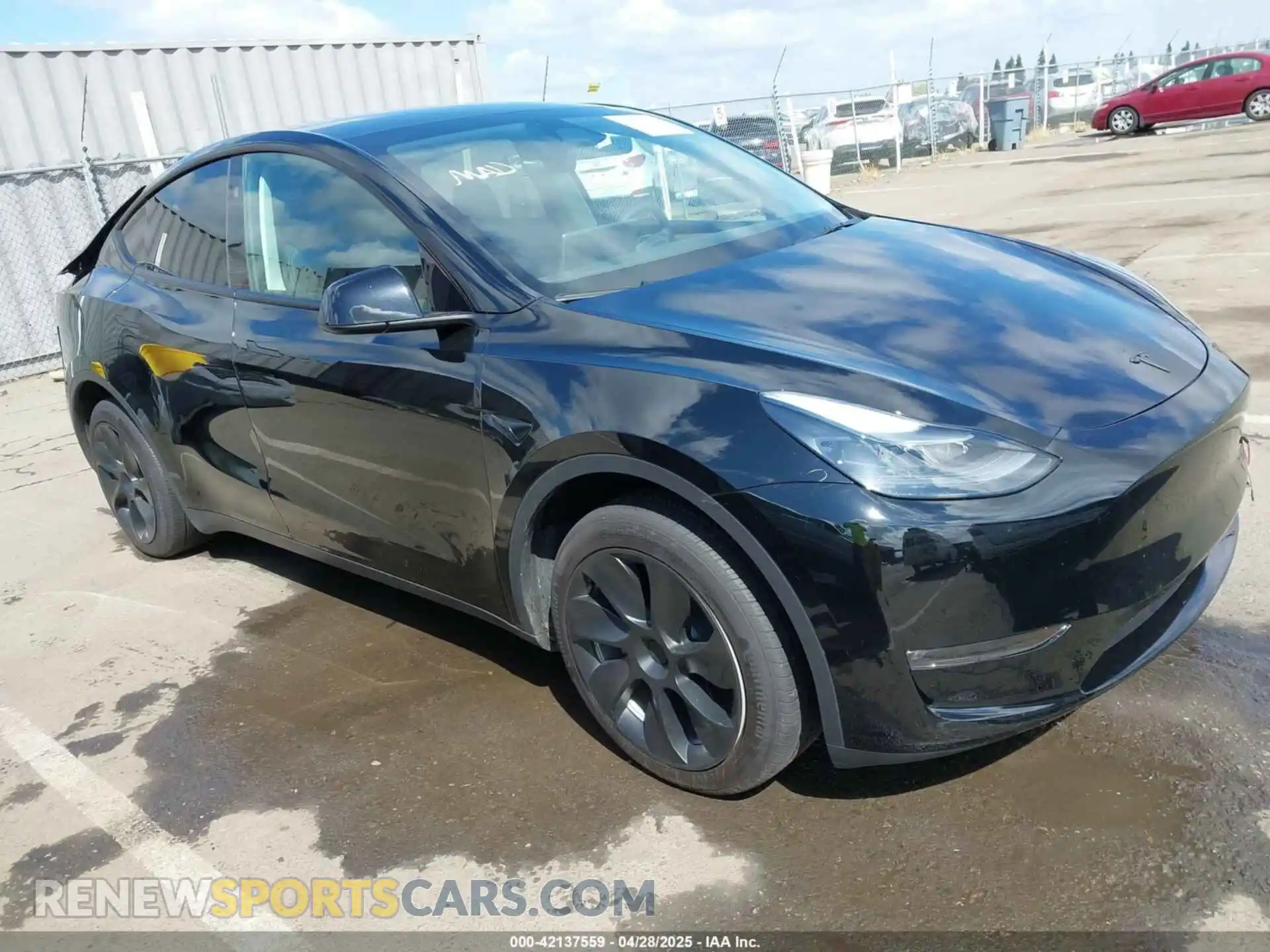 1 Photograph of a damaged car 7SAYGDEE9RF004902 TESLA MODEL Y 2024