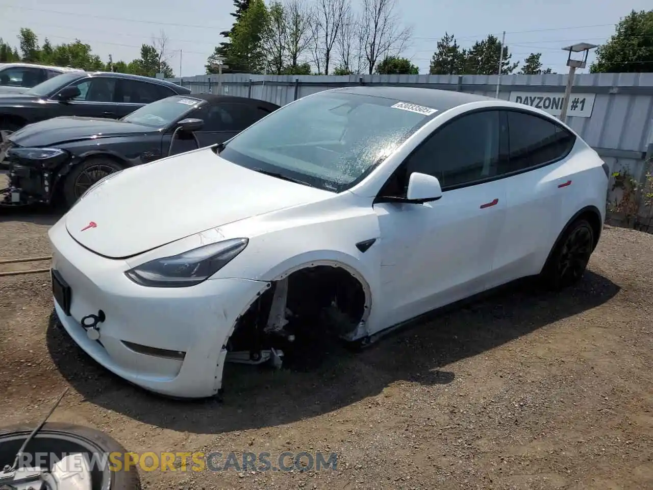 1 Photograph of a damaged car 7SAYGDEE9RF083729 TESLA MODEL Y 2024