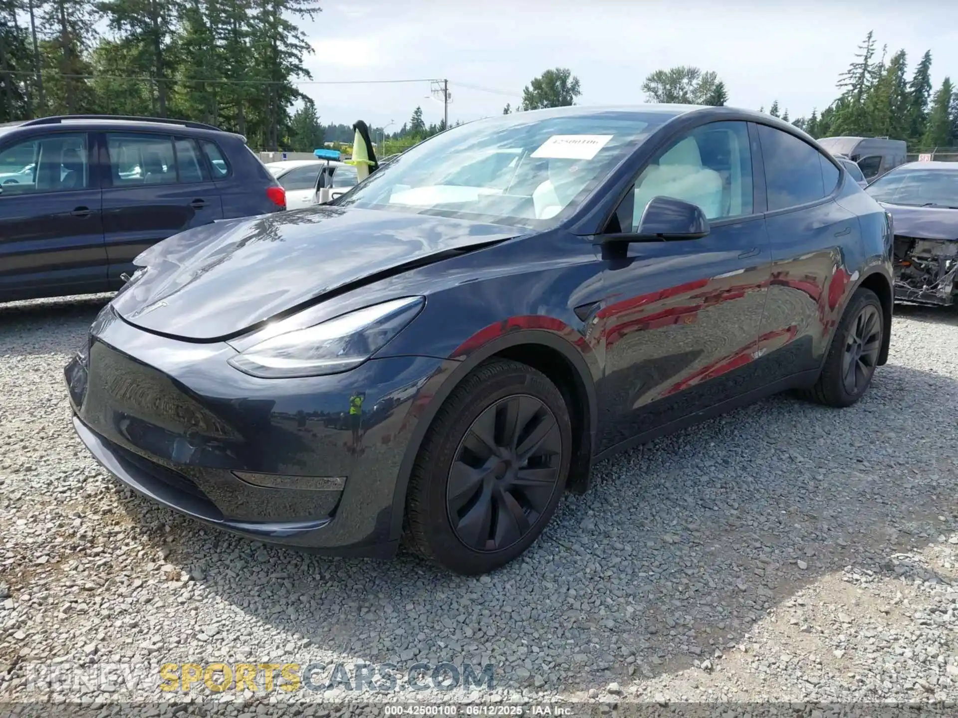 2 Photograph of a damaged car 7SAYGDEE9RF190862 TESLA MODEL Y 2024