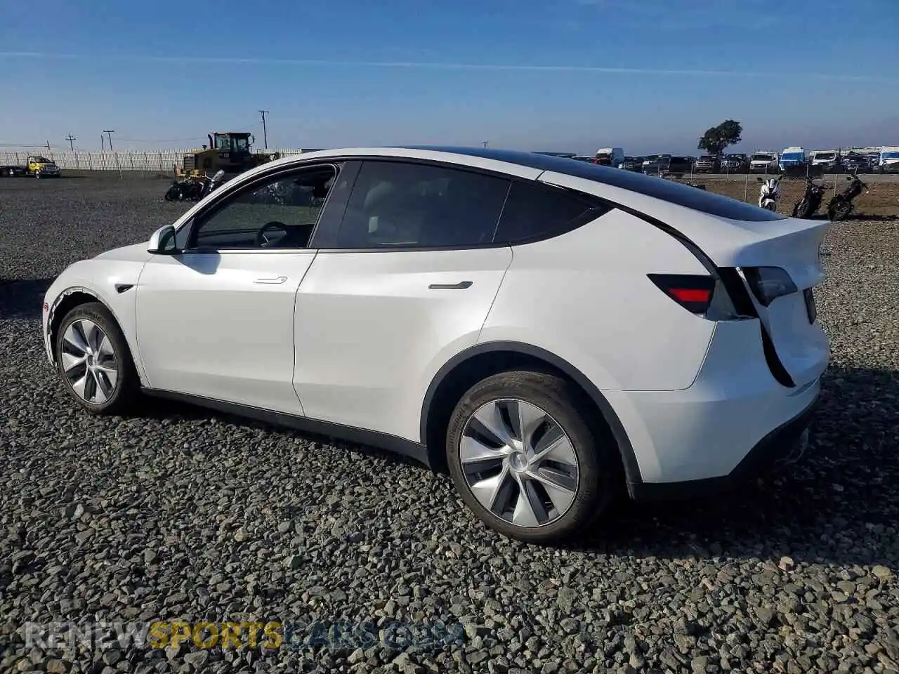2 Photograph of a damaged car 7SAYGDEE9RF983210 TESLA MODEL Y 2024