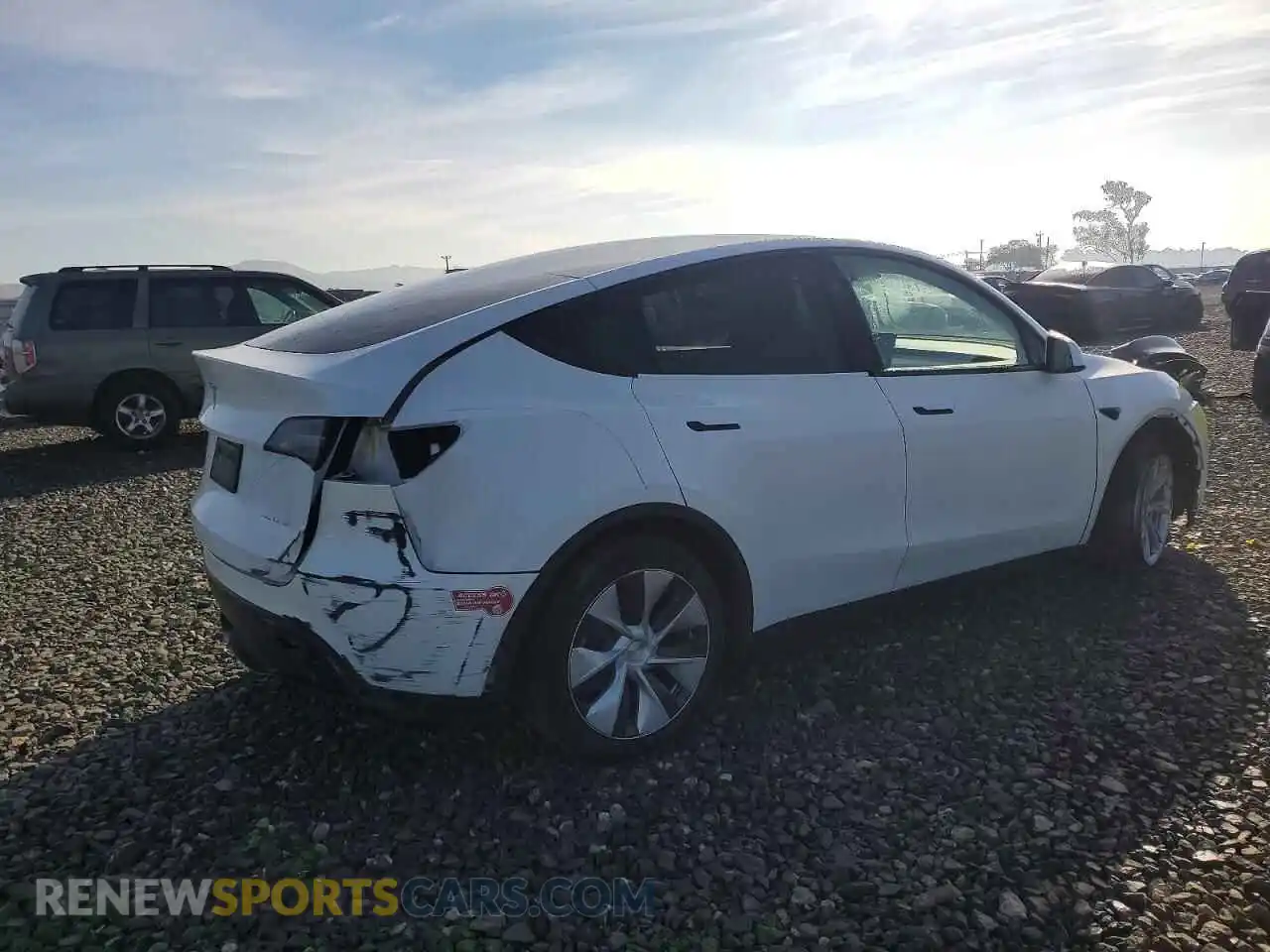 3 Photograph of a damaged car 7SAYGDEE9RF983210 TESLA MODEL Y 2024