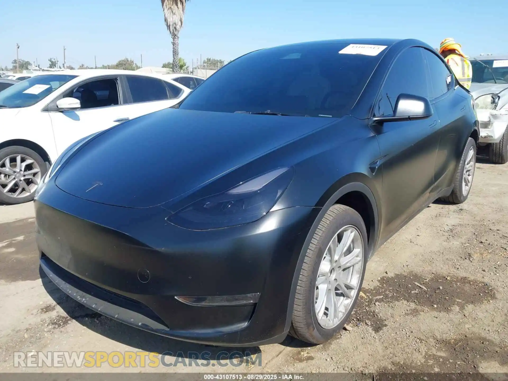 2 Photograph of a damaged car 7SAYGDEEXRA238558 TESLA MODEL Y 2024