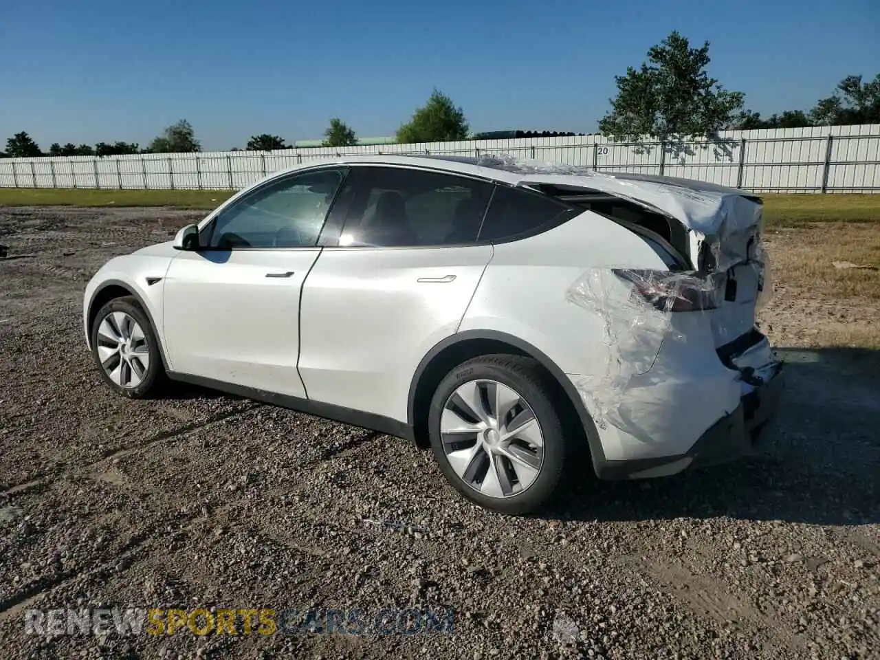 2 Photograph of a damaged car 7SAYGDEEXRA251147 TESLA MODEL Y 2024
