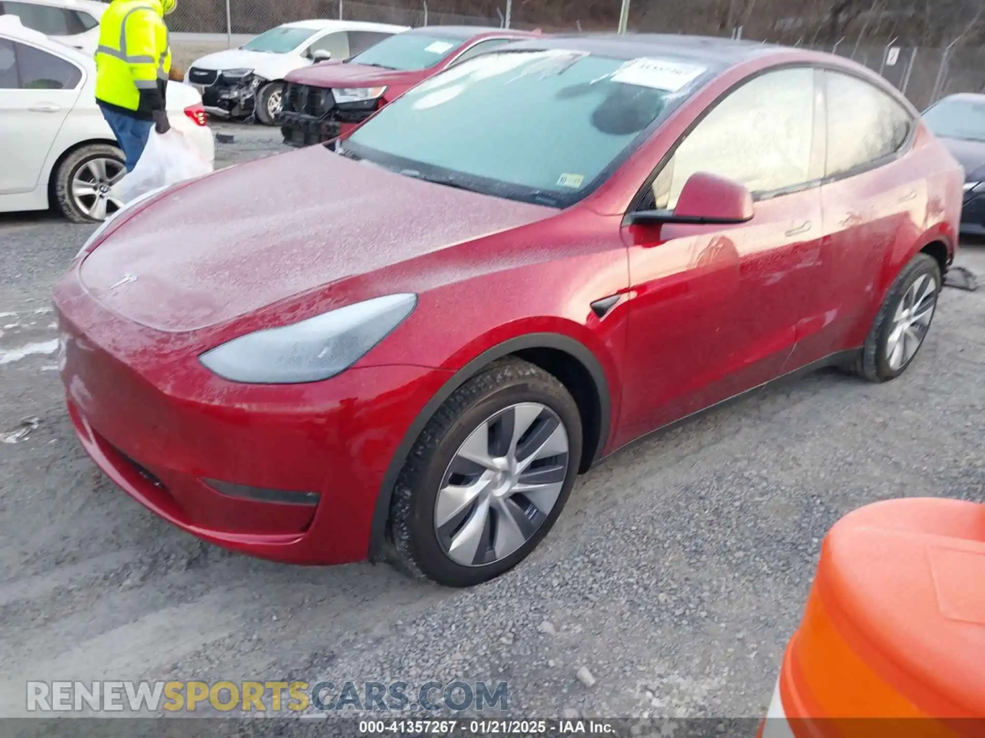 2 Photograph of a damaged car 7SAYGDEEXRA255411 TESLA MODEL Y 2024