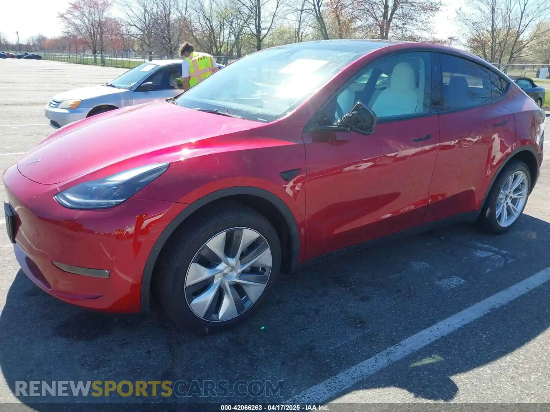 2 Photograph of a damaged car 7SAYGDEEXRA264495 TESLA MODEL Y 2024