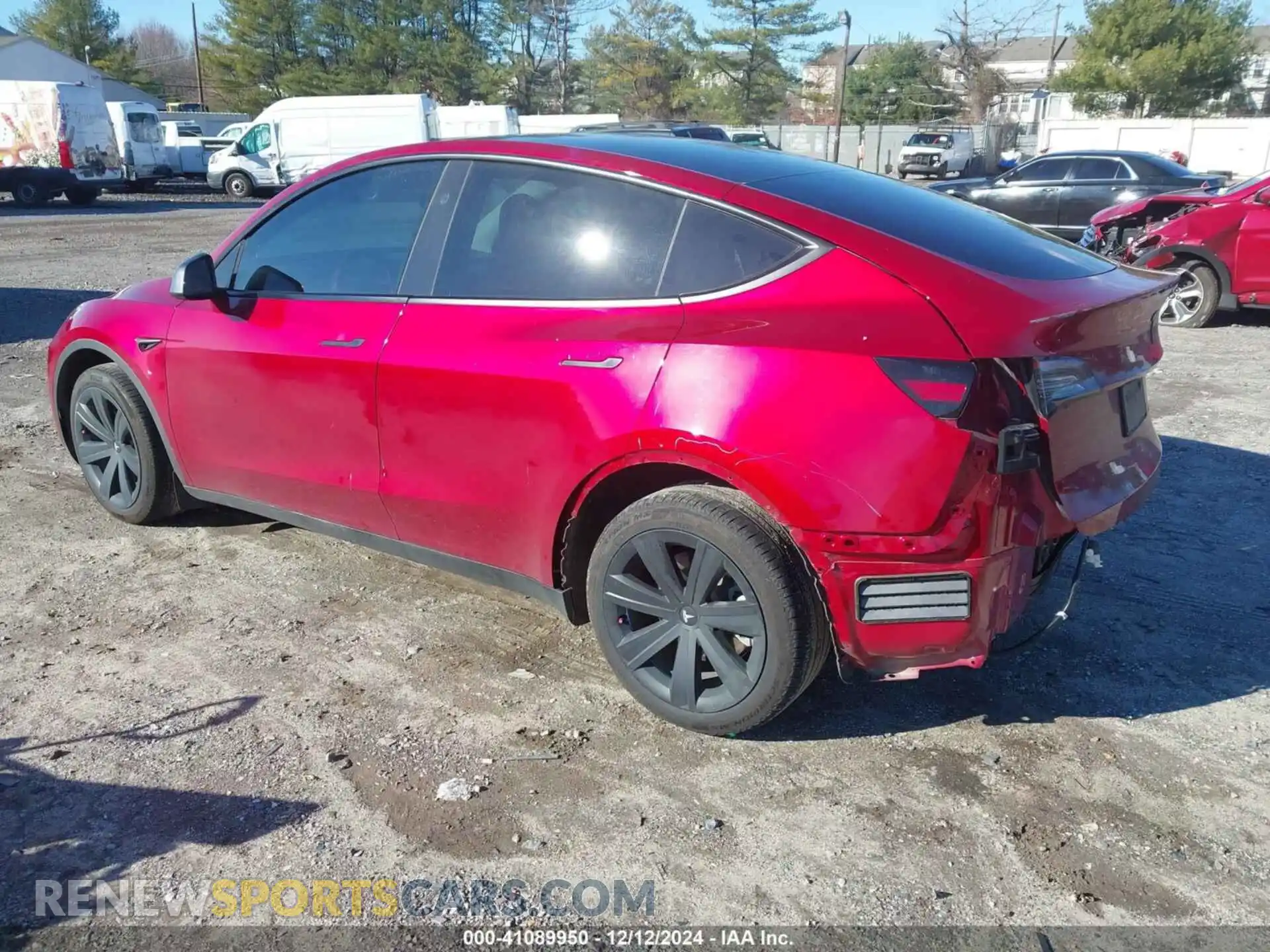 3 Photograph of a damaged car 7SAYGDEEXRA286352 TESLA MODEL Y 2024