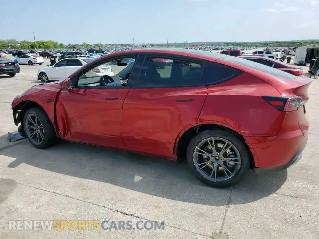 2 Photograph of a damaged car 7SAYGDEEXRA326977 TESLA MODEL Y 2024