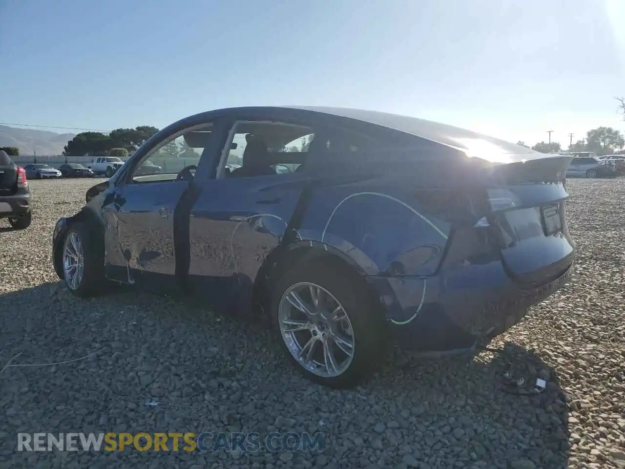 2 Photograph of a damaged car 7SAYGDEEXRF032188 TESLA MODEL Y 2024