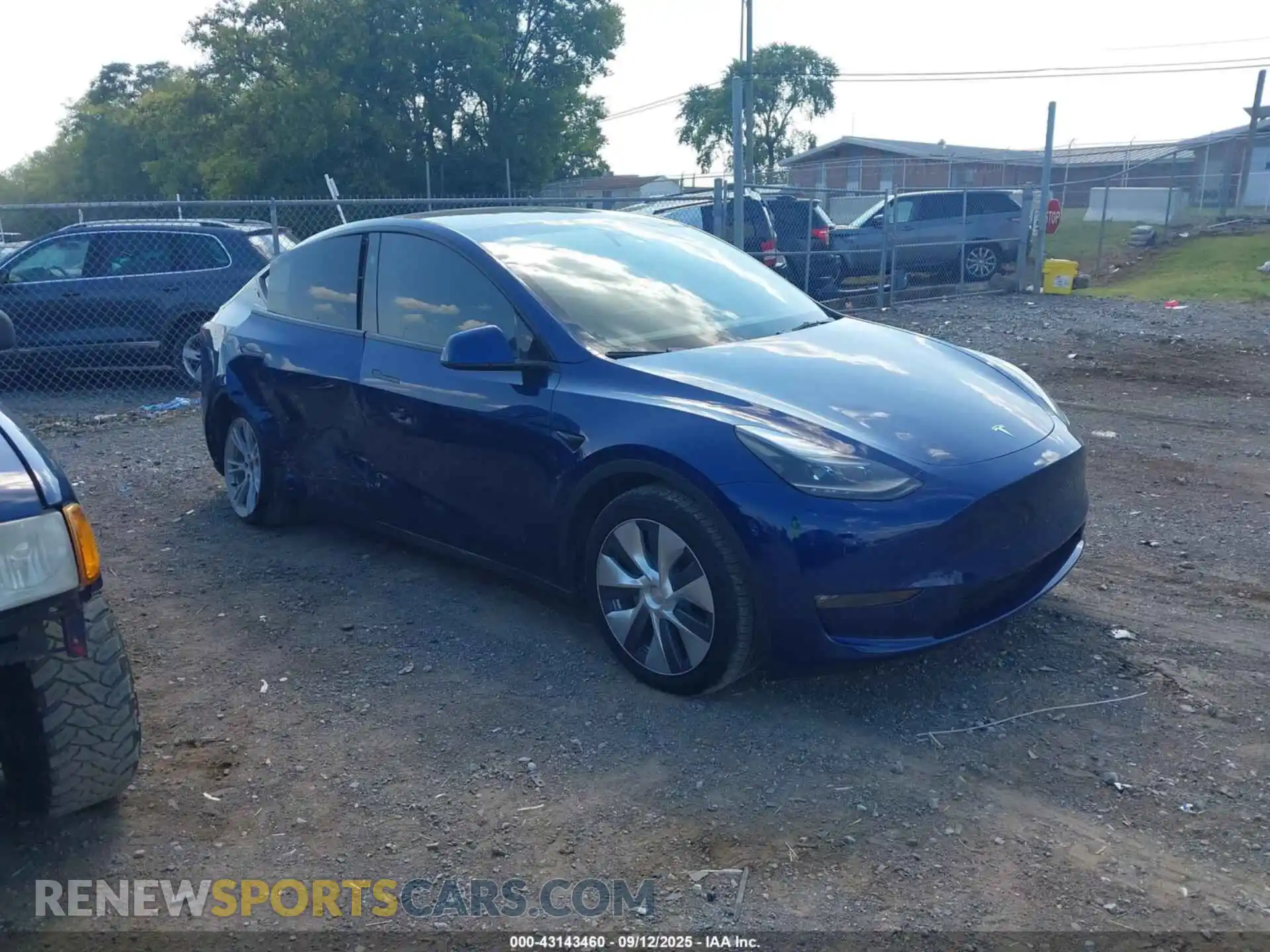 1 Photograph of a damaged car 7SAYGDEEXRF044292 TESLA MODEL Y 2024