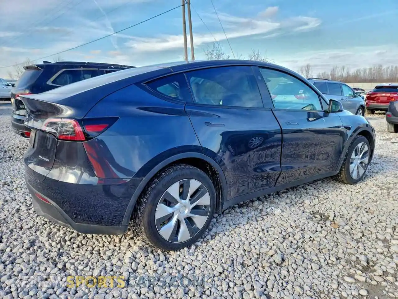3 Photograph of a damaged car 7SAYGDEEXRF063716 TESLA MODEL Y 2024