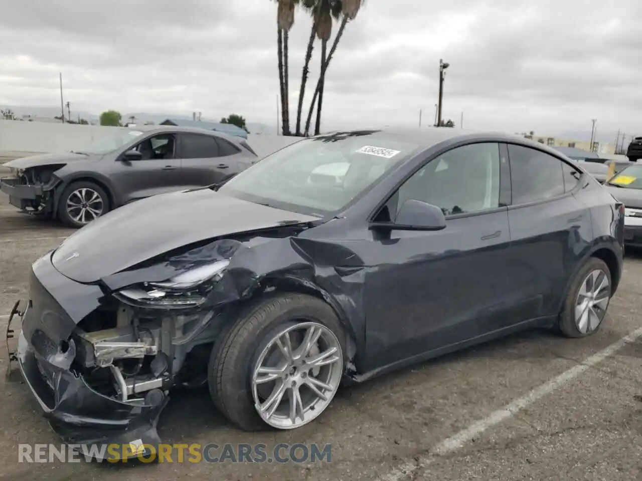 1 Photograph of a damaged car 7SAYGDEEXRF071427 TESLA MODEL Y 2024