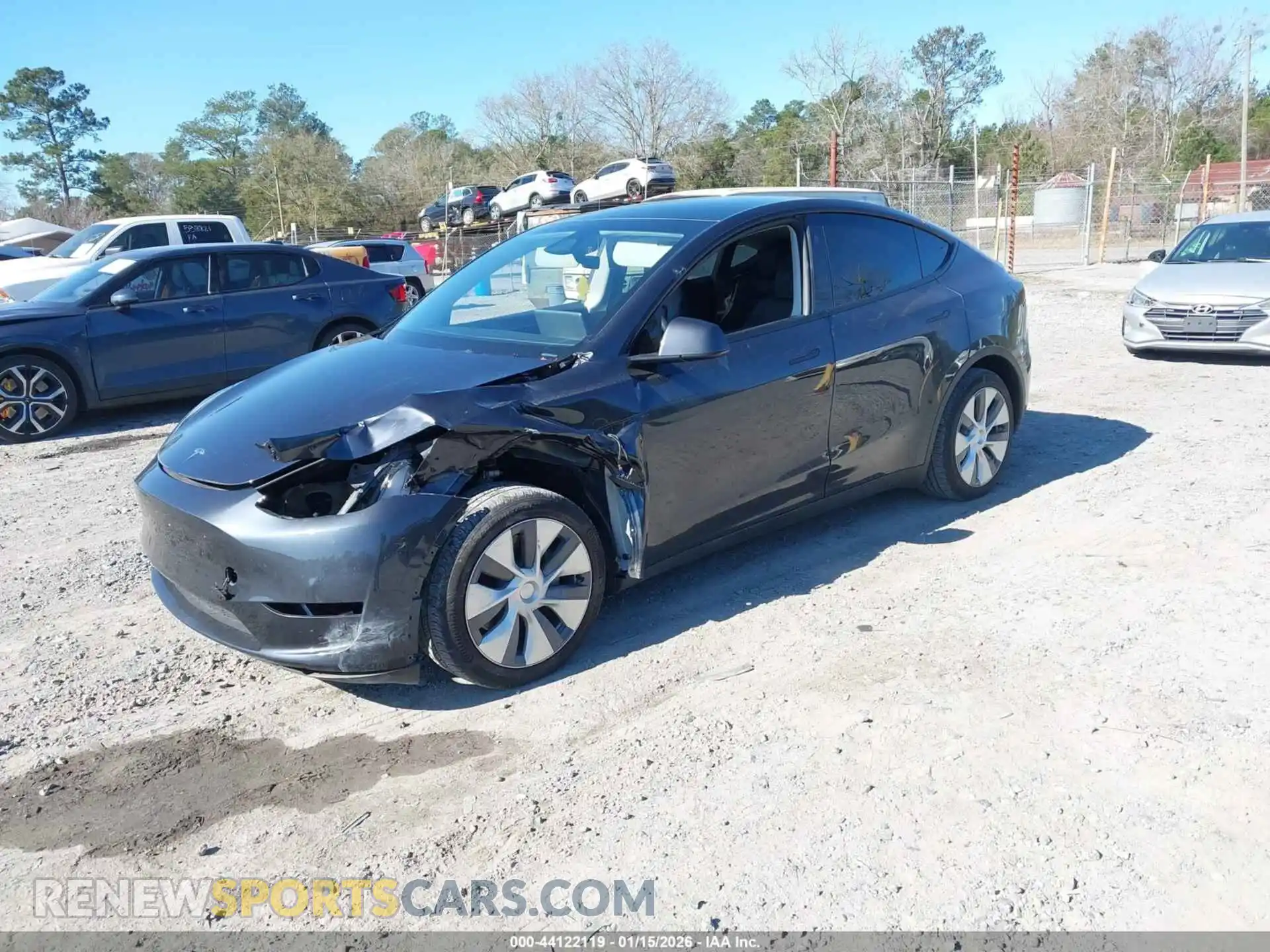 2 Photograph of a damaged car 7SAYGDEEXRF084114 TESLA MODEL Y 2024