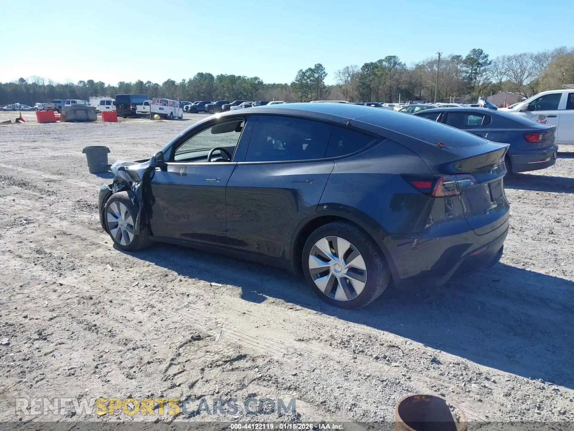 3 Photograph of a damaged car 7SAYGDEEXRF084114 TESLA MODEL Y 2024
