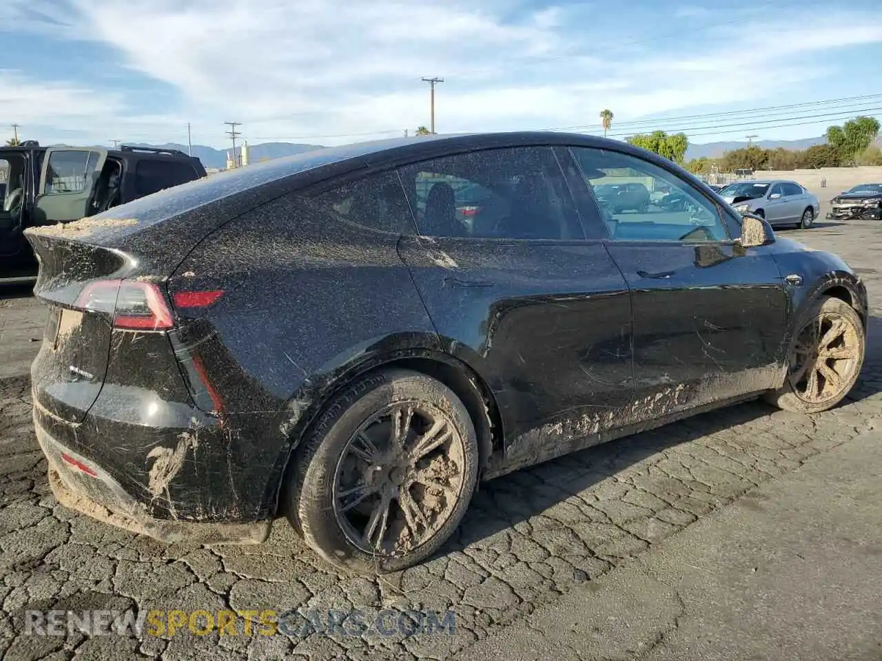 3 fotografías del automóvil dañado 7SAYGDEEXRF123848 TESLA MODEL Y 2024