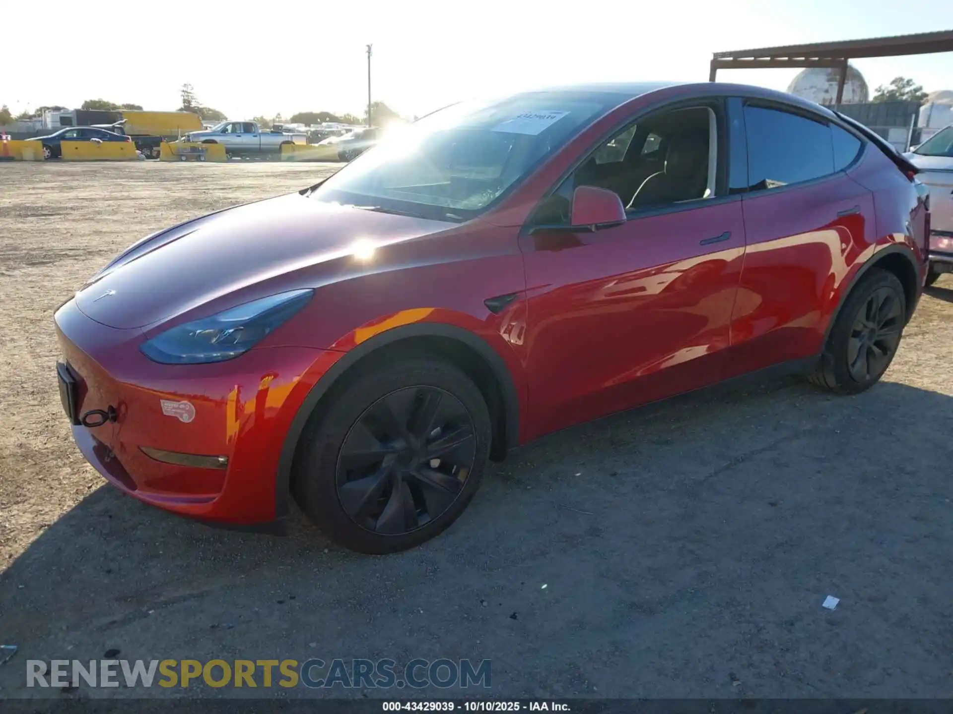 2 Photograph of a damaged car 7SAYGDEEXRF191471 TESLA MODEL Y 2024