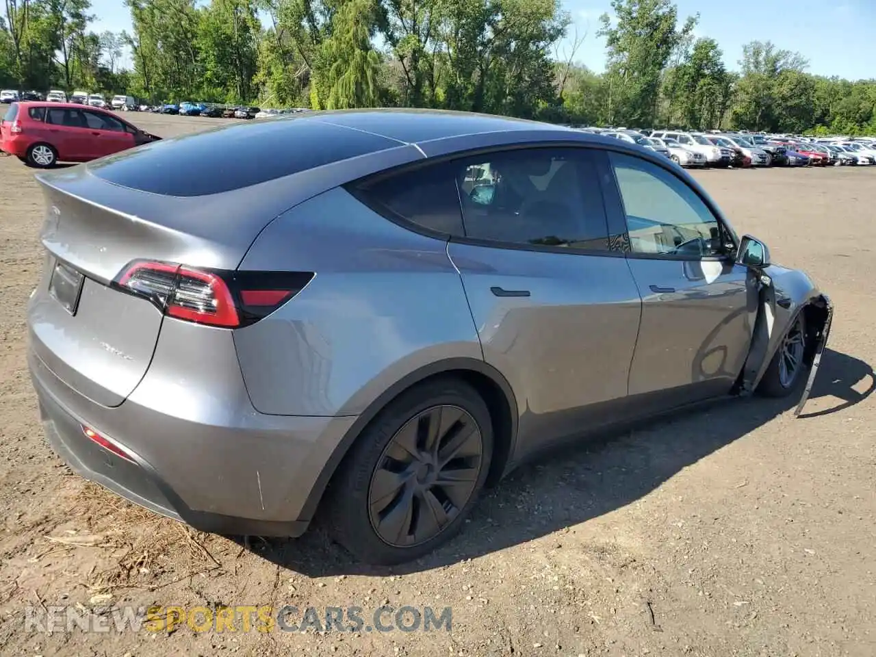 3 Photograph of a damaged car 7SAYGDEEXRF193141 TESLA MODEL Y 2024