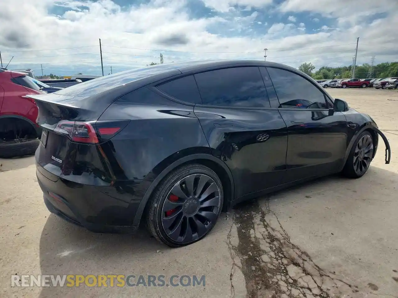 3 Photograph of a damaged car 7SAYGDEF0RA296333 TESLA MODEL Y 2024