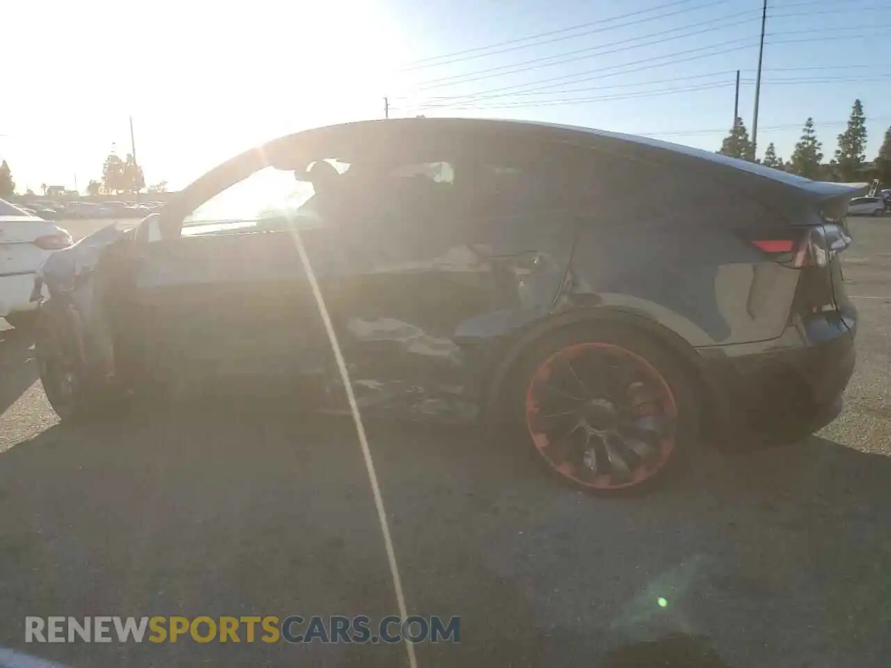 2 Photograph of a damaged car 7SAYGDEF0RF024576 TESLA MODEL Y 2024