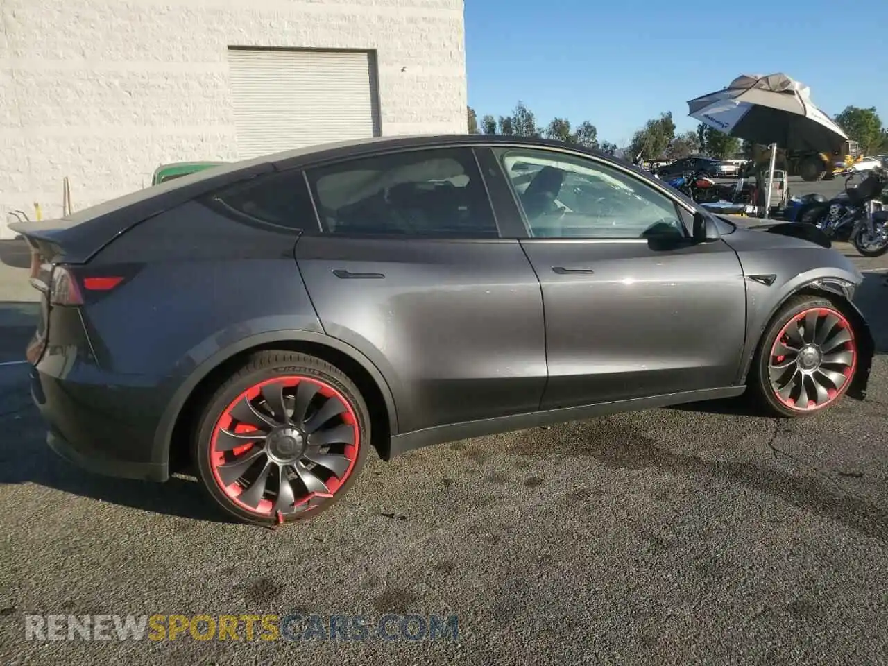 3 Photograph of a damaged car 7SAYGDEF0RF024576 TESLA MODEL Y 2024