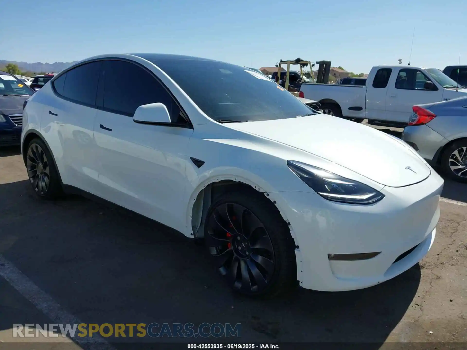 1 Photograph of a damaged car 7SAYGDEF0RF032922 TESLA MODEL Y 2024