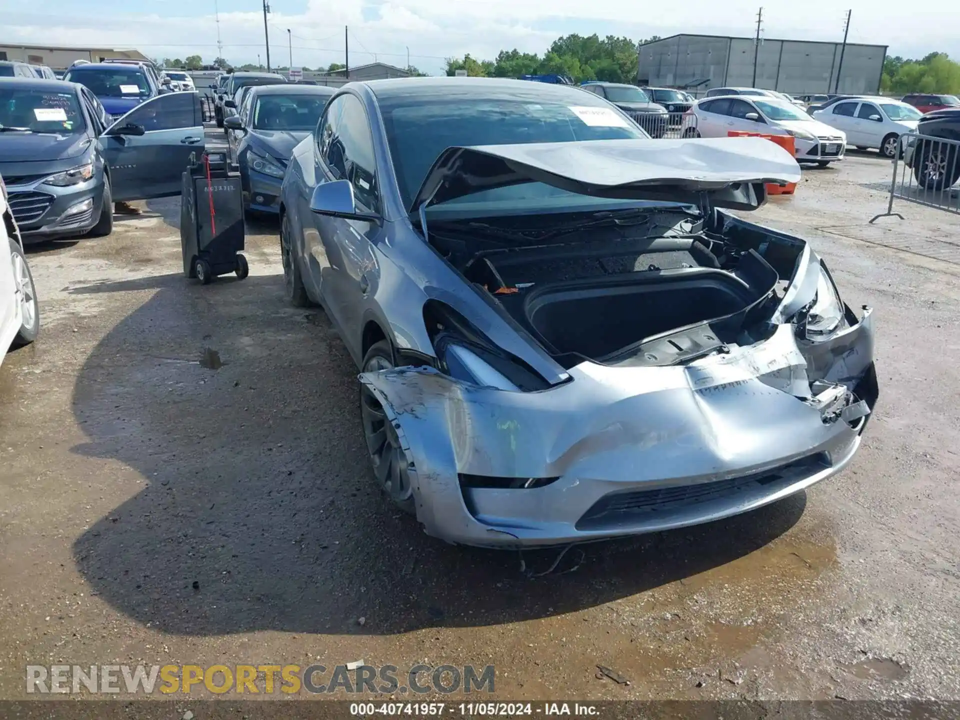 1 Photograph of a damaged car 7SAYGDEF1RA320106 TESLA MODEL Y 2024