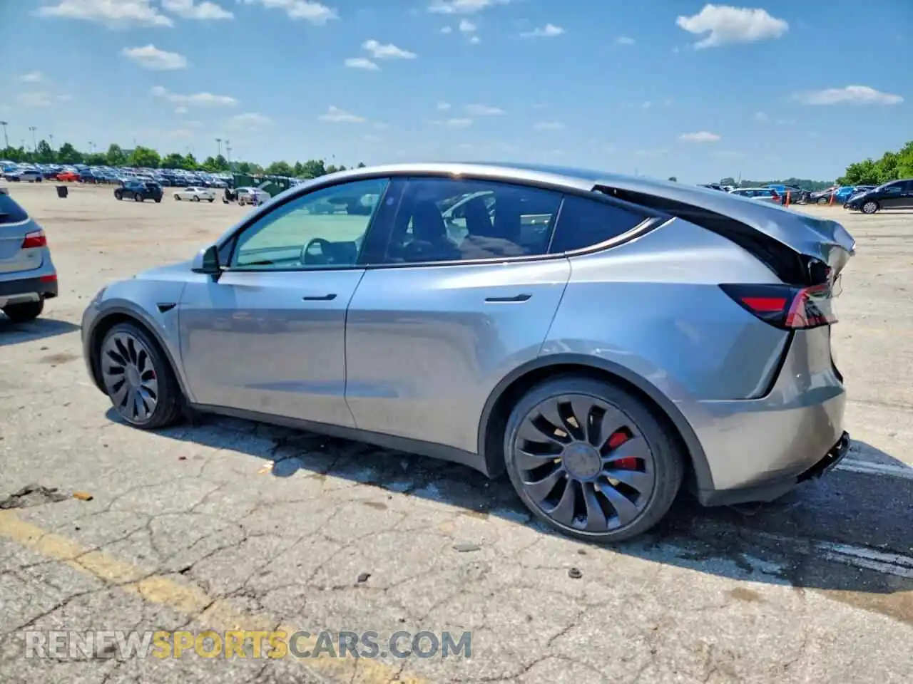 2 Photograph of a damaged car 7SAYGDEF1RA327024 TESLA MODEL Y 2024