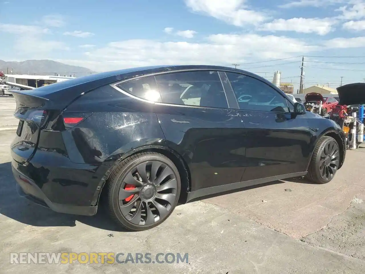 3 Photograph of a damaged car 7SAYGDEF1RF045727 TESLA MODEL Y 2024