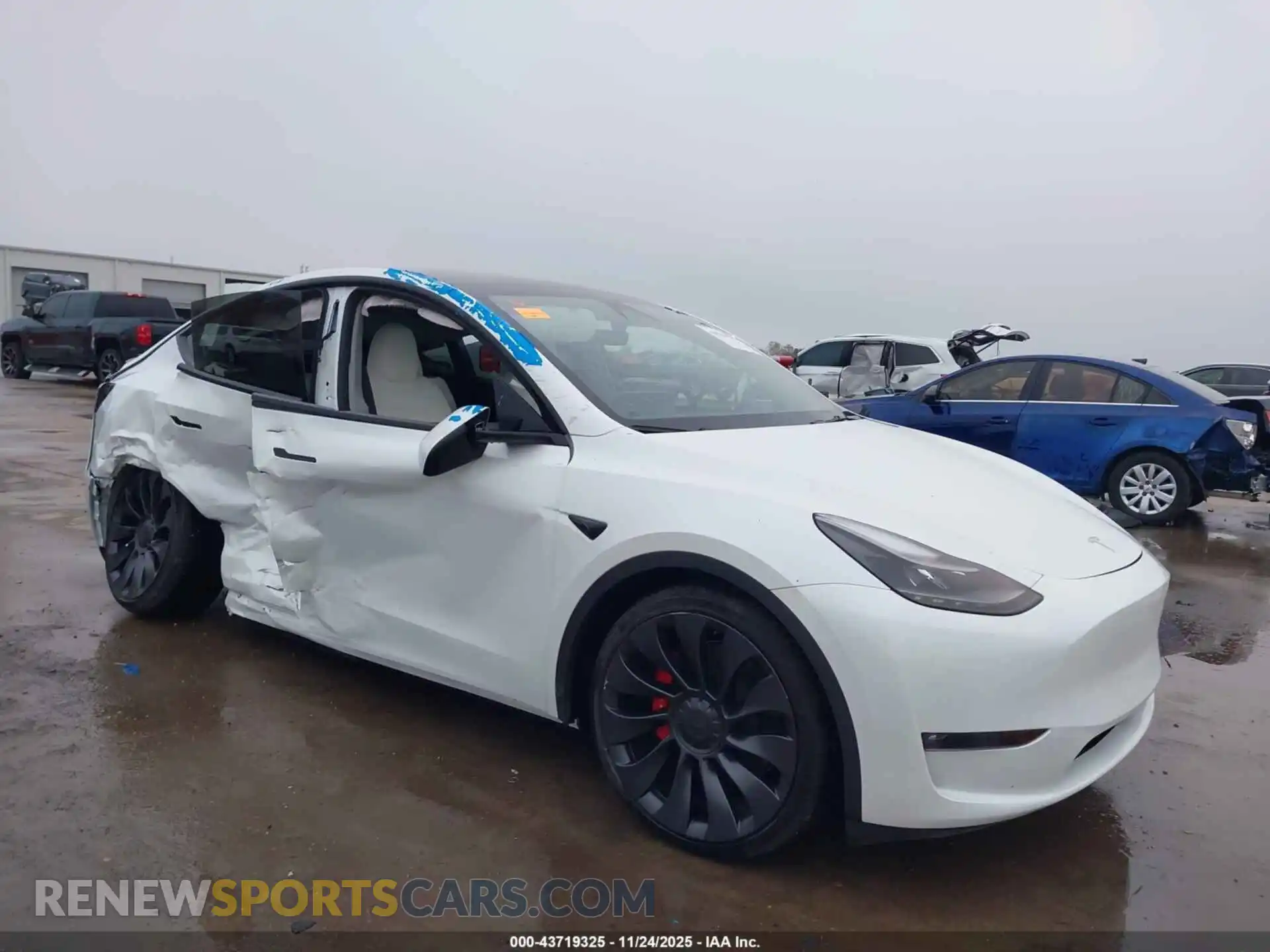 1 fotografías del automóvil dañado 7SAYGDEF1RF052810 TESLA MODEL Y 2024