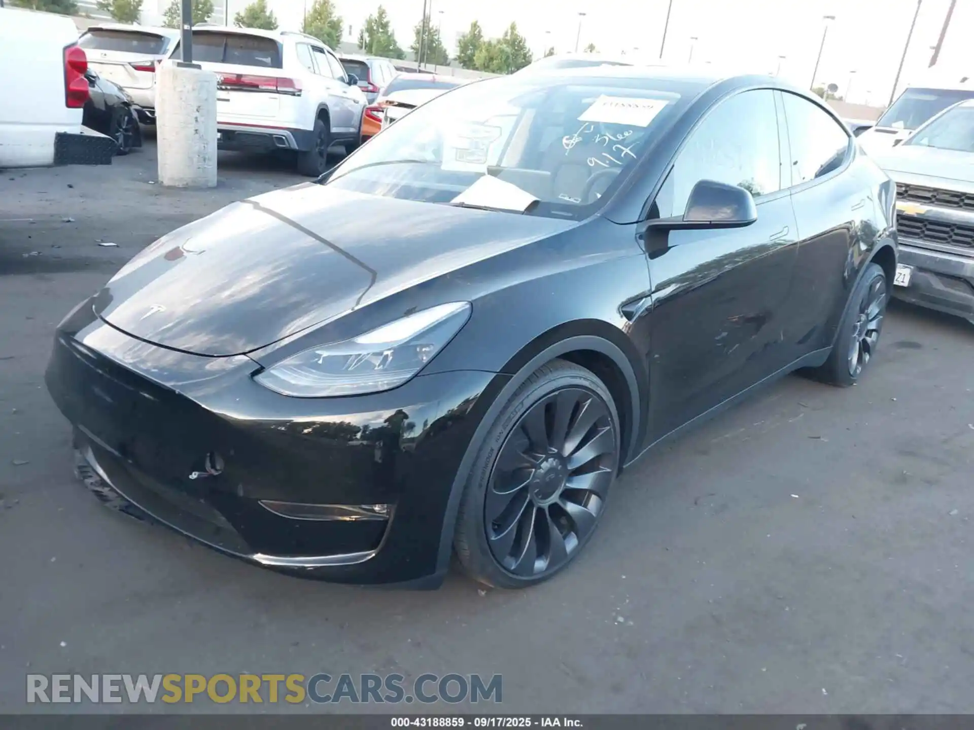 2 Photograph of a damaged car 7SAYGDEF1RF122502 TESLA MODEL Y 2024