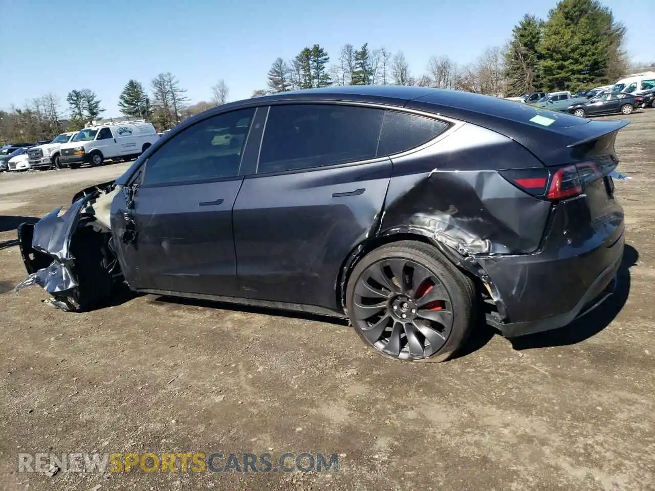 2 Photograph of a damaged car 7SAYGDEF2RA323192 TESLA MODEL Y 2024
