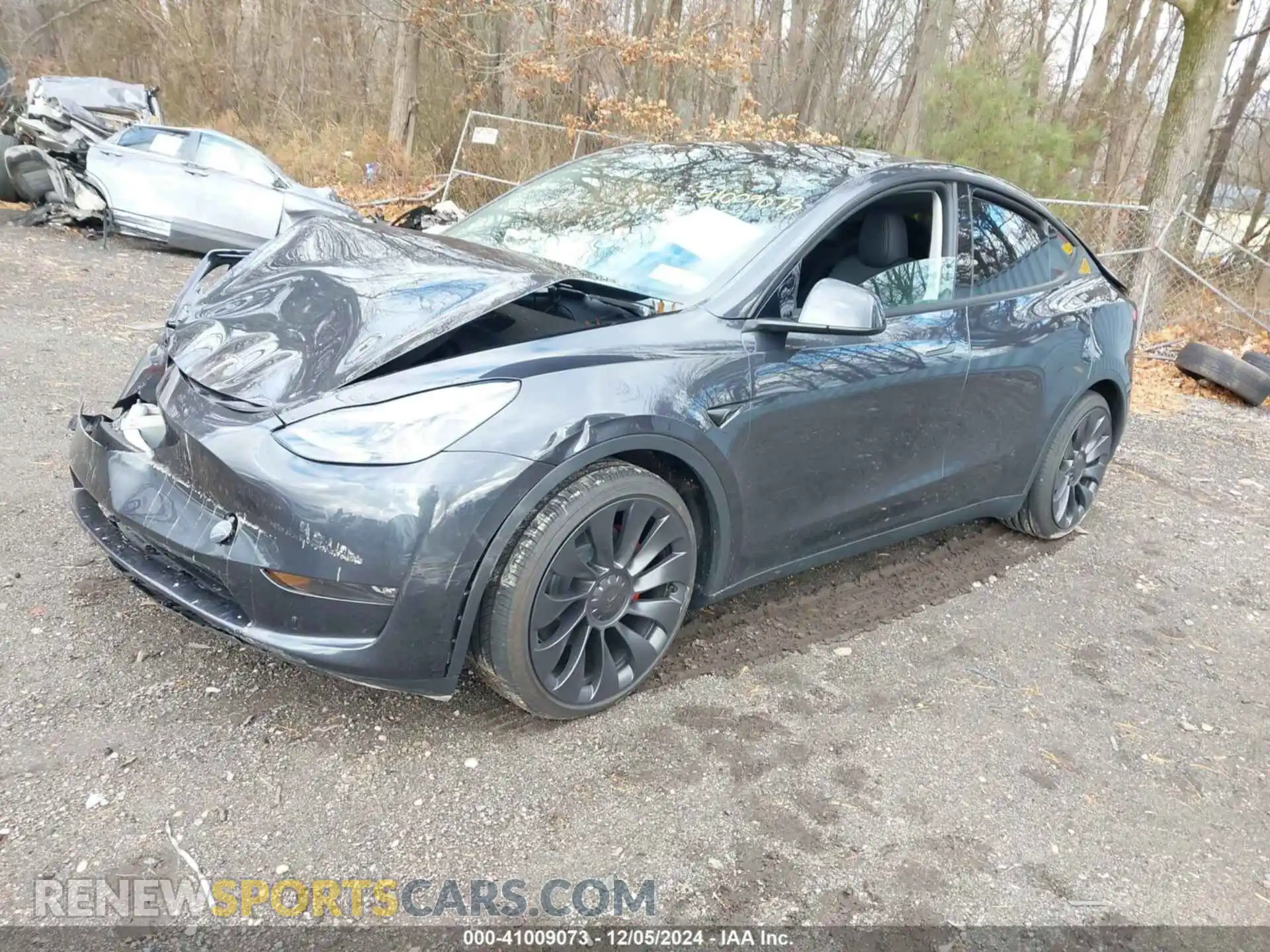 2 Photograph of a damaged car 7SAYGDEF2RF186709 TESLA MODEL Y 2024