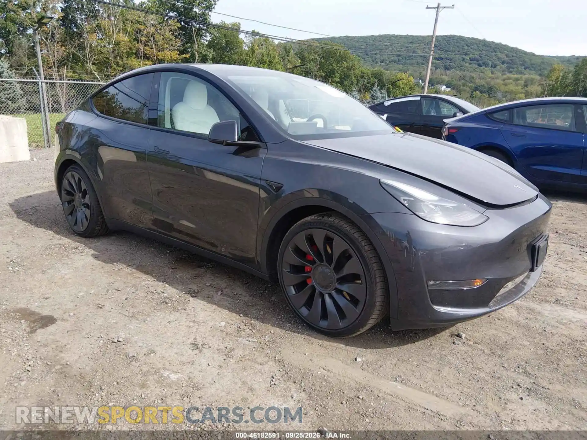 1 Photograph of a damaged car 7SAYGDEF3RA266159 TESLA MODEL Y 2024