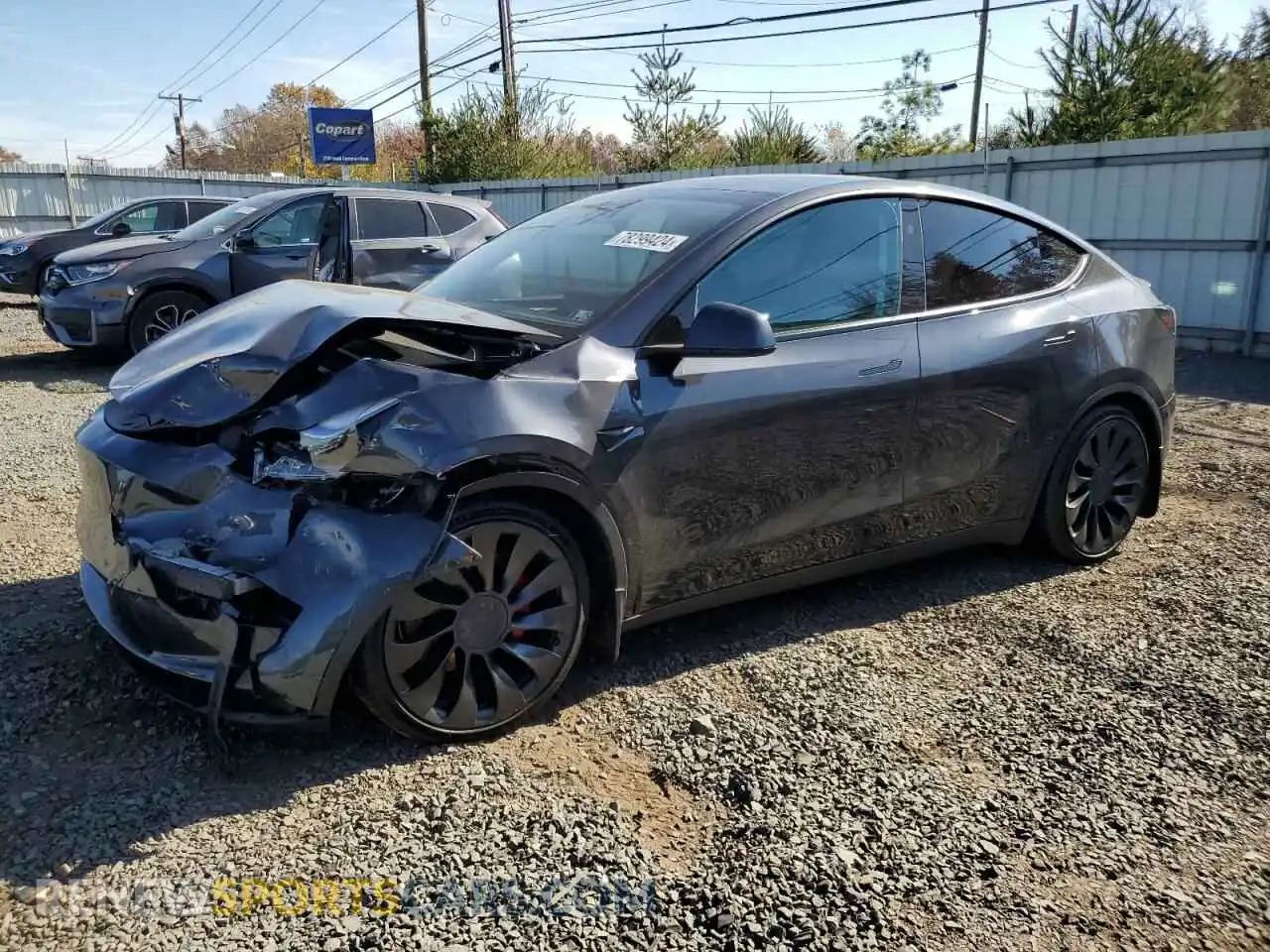 1 Photograph of a damaged car 7SAYGDEF3RF021722 TESLA MODEL Y 2024