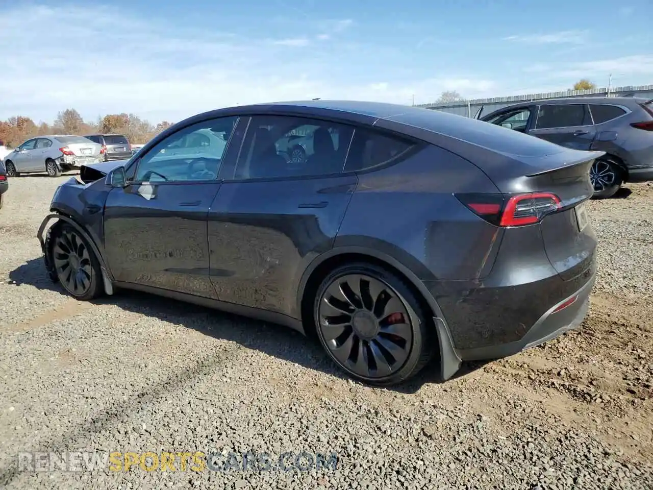 2 Photograph of a damaged car 7SAYGDEF3RF021722 TESLA MODEL Y 2024