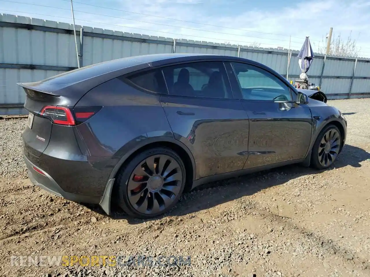 3 Photograph of a damaged car 7SAYGDEF3RF021722 TESLA MODEL Y 2024