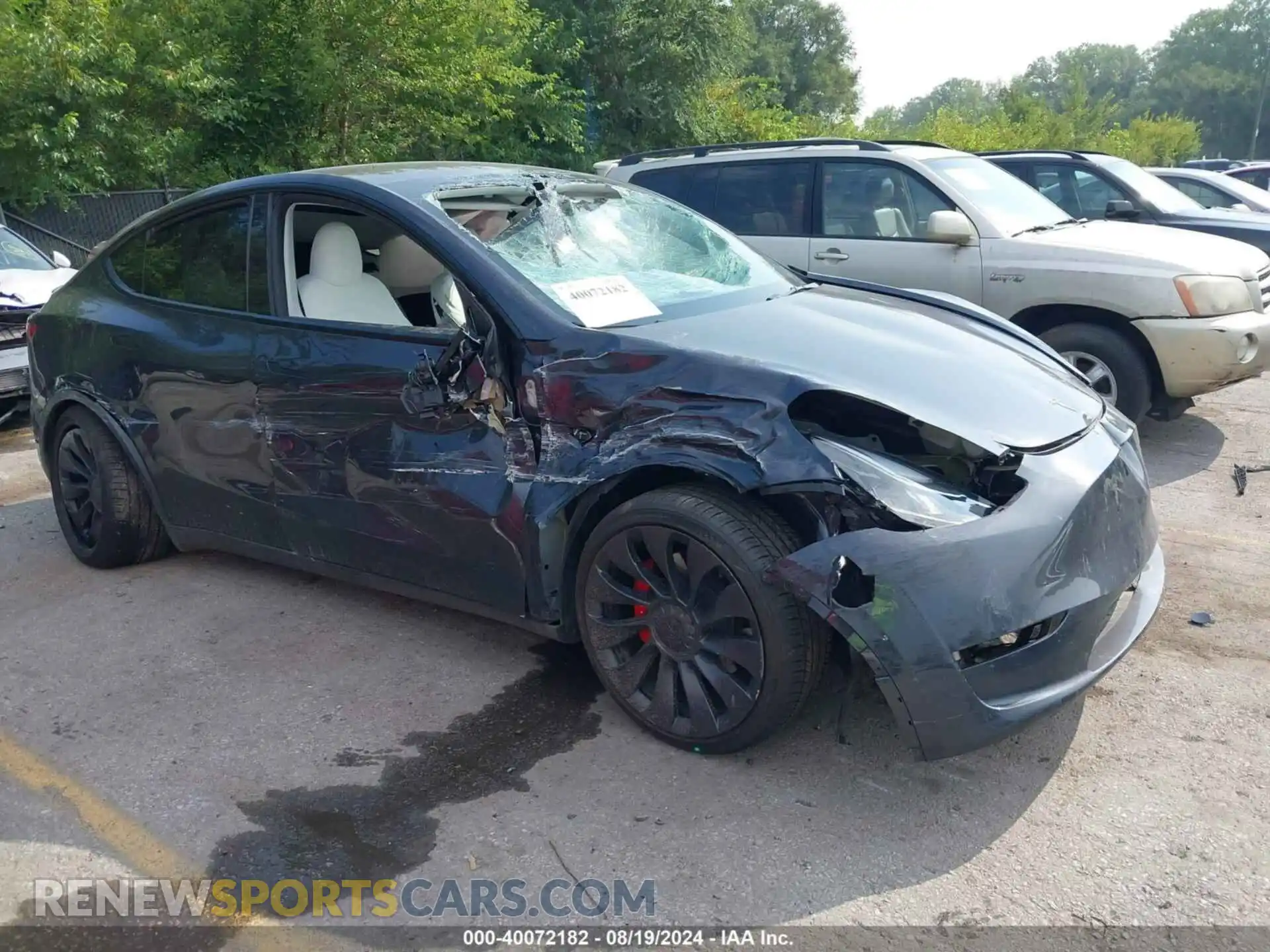 1 Фотография поврежденного автомобиля 7SAYGDEF3RF022885 TESLA MODEL Y 2024