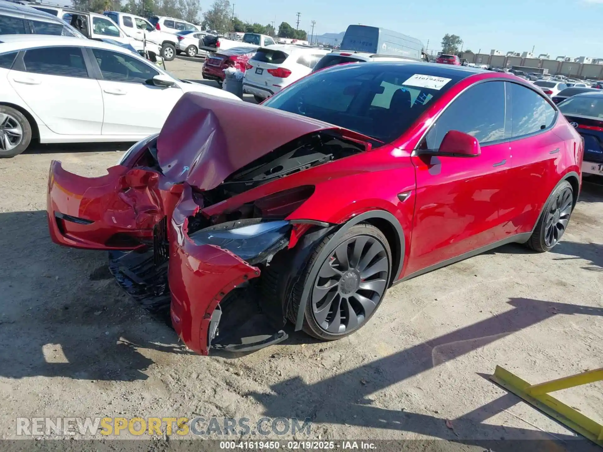 2 Photograph of a damaged car 7SAYGDEF3RF032980 TESLA MODEL Y 2024