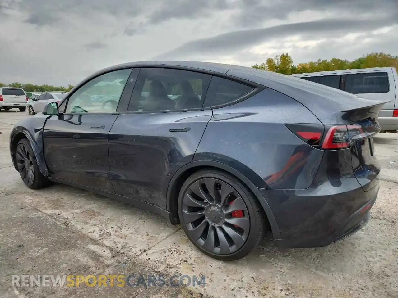 2 Photograph of a damaged car 7SAYGDEF4RA296822 TESLA MODEL Y 2024
