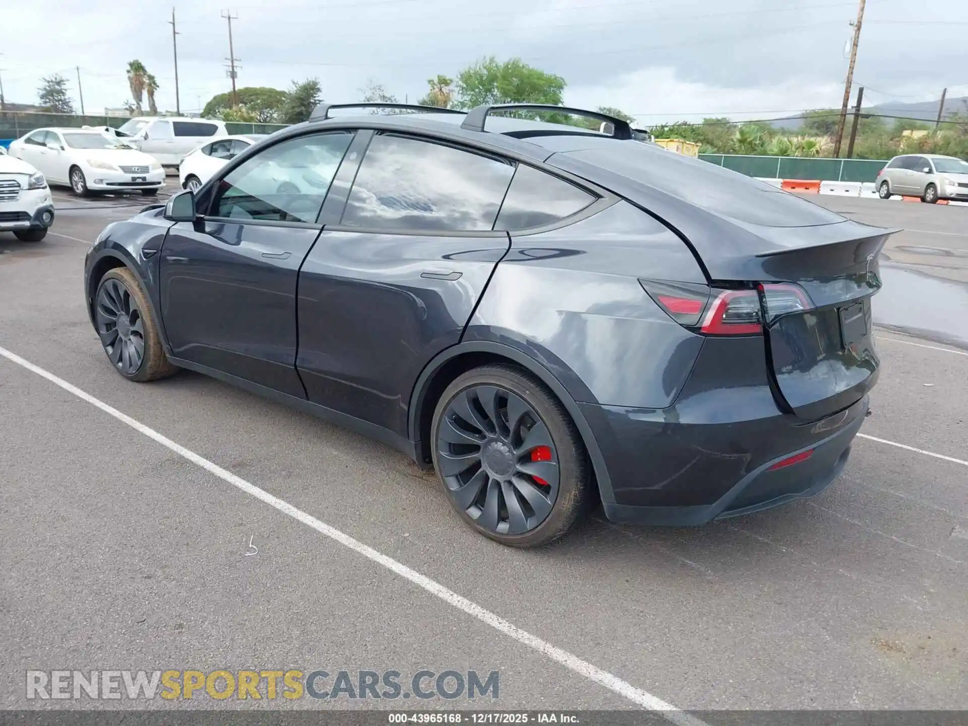 3 Фотография поврежденного автомобиля 7SAYGDEF4RF086532 TESLA MODEL Y 2024