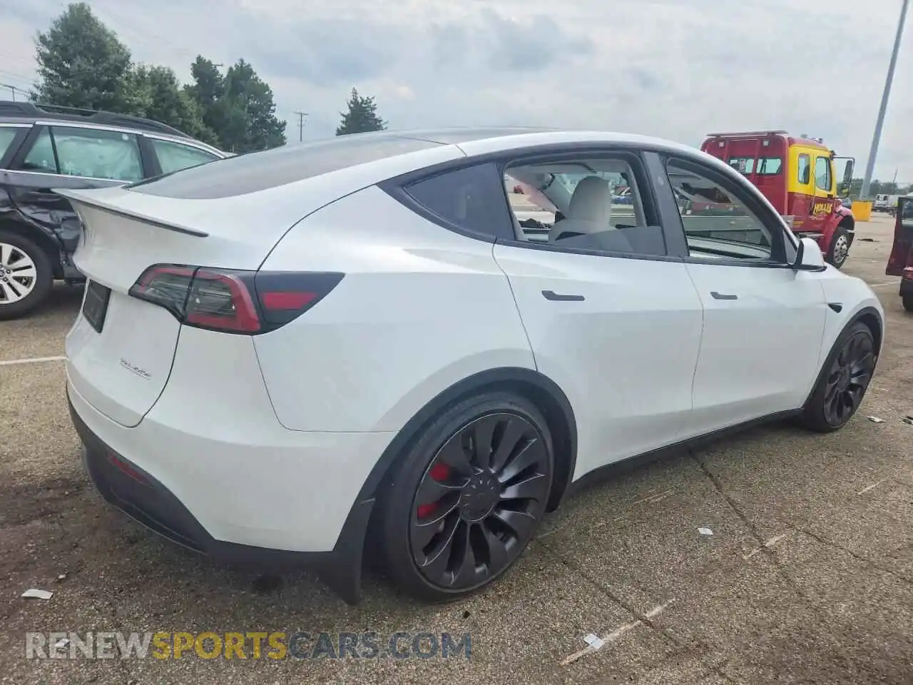 3 Photograph of a damaged car 7SAYGDEF5RA318908 TESLA MODEL Y 2024