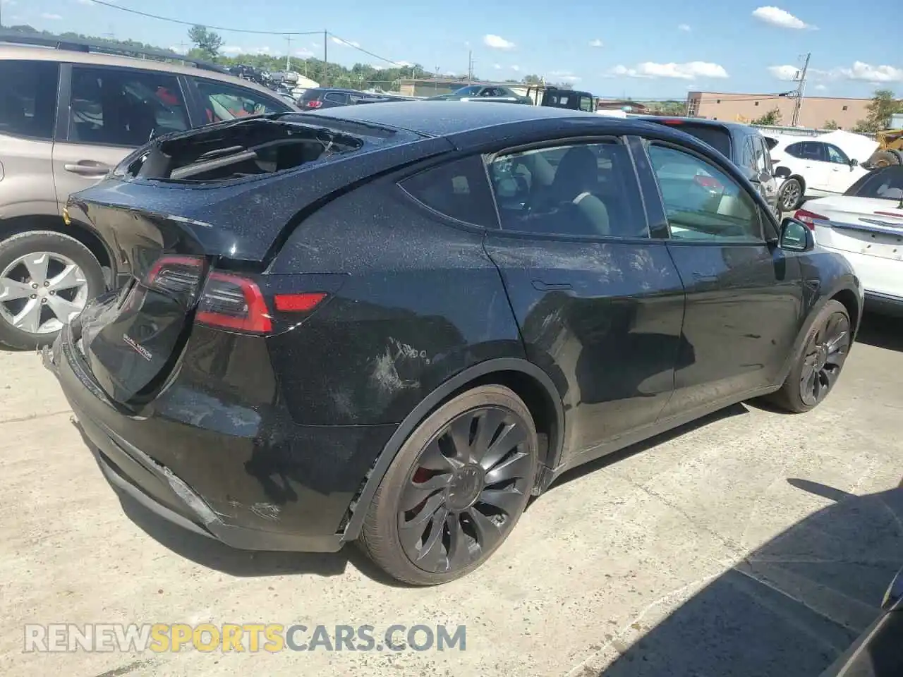 3 Photograph of a damaged car 7SAYGDEF5RF022452 TESLA MODEL Y 2024