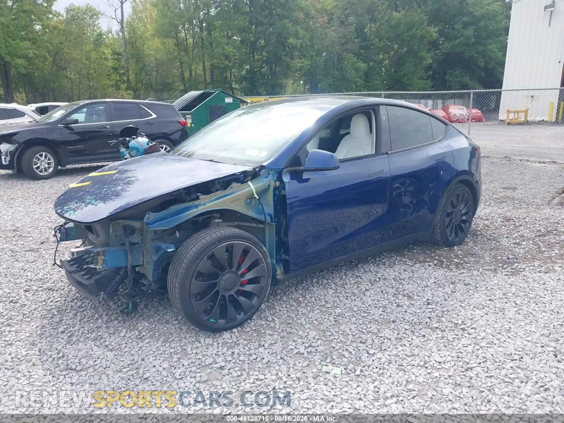 2 Photograph of a damaged car 7SAYGDEF6RA268620 TESLA MODEL Y 2024